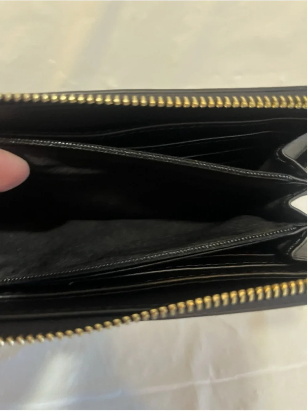 Nine West Zip Around Wallet black Wrist Strap